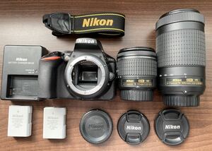 ■ Shot数 3323枚■(極上美品) Nikon ニコン D5600 AF-P18-55 70-300mm Wレンズキット＋予備バッテリー付き