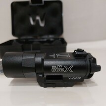 WADSN SUREFIRE X300 ULTRA タイプ レプリカ　ウェポンライト　タクティカルライト　フラッシュライト　600ルーメン　シュアファイア_画像2