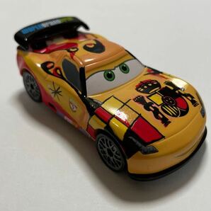 トミカ カーズトミカ ディズニー カーズ ミゲルカミーノ スタンダードタイプ C37 2012 中古品 即決 送料込 ミニカー レア？ 廃盤 絶版の画像7