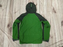 1．90s GORE-TEX mont-bell ゴアテックス モンベル STYLE 1102401 ナイロン ブルゾンジャケットジャンパー アウトドア メンズL 緑深緑_画像2