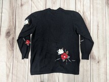 2．カシミヤ100 ANNA FRODI カシミア100　花柄 ニットカーディガン　肩パット入り レディース４２　黒赤グレー白 x404_画像2