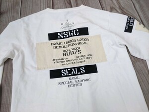 12．AVIREX アヴィレックス 長袖 ワッペン ステンシル クルーネックTシャツ ロンT L/S WAPPEN STENCIL メンズM白黒x607