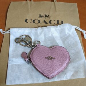 母の日にCOACHハート型 バッグ チャーム