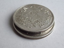 A542　1964年　東京オリンピック記念　1000円銀貨　記念硬貨 　昭和39年　二枚_画像8