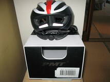 値下げ PMT 自転車ヘルメット衝撃吸収軽量通気性 サイクルヘルメットサイズ調整可男女兼用あごひもカバー付き ホワイト＆レッド （PUDI）_画像3