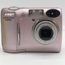 Nikon COOLPIX 5600 E5600 ニコン クールピクス ピンク コンパクト デジタル カメラ コンデジ 専用カバー付属 動作確認済 現状品 _画像2