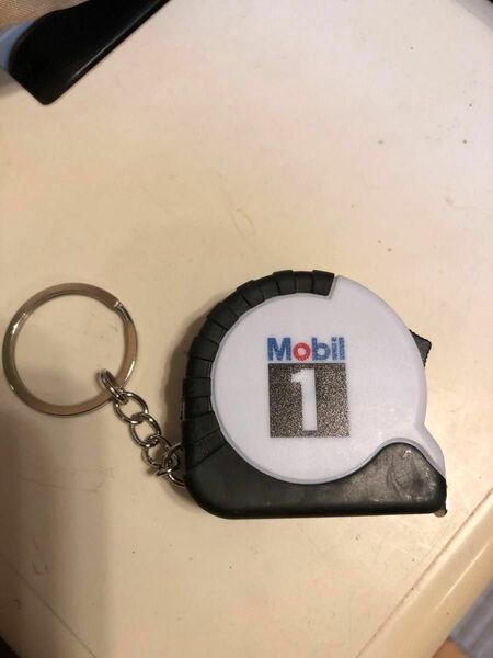 Mobil 非売品　メジャー　キーホルダー