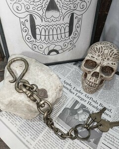 Bras hand made barbed wire fook key chain 真鍮製 ハンドメイド 有刺鉄線 フック型 キーチェーン キーホルダー 黒染め ビンテージ　