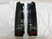 ★激安!★200系 ハイエース 社外 DKI LED テールライト テールランプ レンズ スモーク 左右セット 851101B / R3-731_画像1