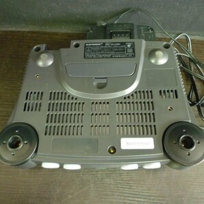 EMB-62137-45 任天堂 NINTENDO64 ニンテンドー64 本体 NUS-001 コントローラー 2点付きの画像5