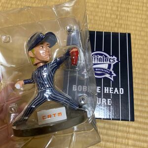 オリックスバファローズ 山岡泰輔投手　ボブルヘッド　限定品