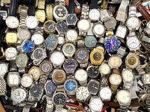 ★ジャンク 腕時計 大量 500点以上 20kg～ SEIKO/CITIZEN/CASIO/ORIENT etc.. 機械式 クォーツ 懐中時計 メンズ レディース 8736M5._画像1