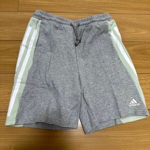 adidas ジャージハーフパンツ　M