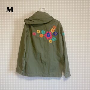 ロデオクラウンズ　パーカー　アウター　レディース　刺繍　M