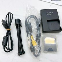 3AD22【動作品】FUJIFILM 富士フイルム FINEPIX F60 fd デジタルカメラ デジカメ 現状品_画像8