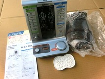 OMRON オムロン 電気治療器 HV-F5200（ほぼ未使用/外箱ダメージ）_画像2