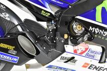 【当店直接引取り限定】現状品 完成品 デアゴスティーニ ヤマハ YZR-M1 バレンティーノ・ロッシ モデル バイク ITDUQGGJGVVC-Y-A55-byebye_画像8