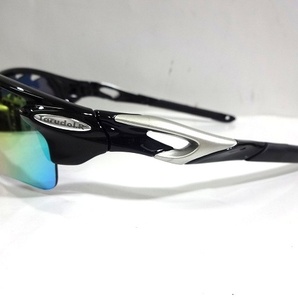 X4C036■本物■ Tarudol.r UV400 偏光レンズ含む新品替えレンズ4枚付き ブラックデザイン スポーツ サングラス メガネ 眼鏡 ケース付きの画像4