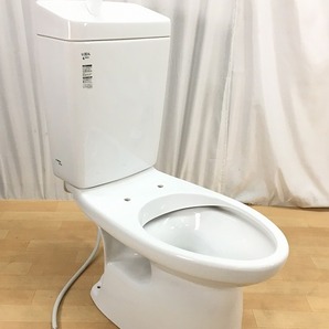 【美品】LIXIL(リクシル) トイレ 洋式便器 (壁排水) アメージュ 「BC-360PU」 タンク「DT‐M180PM」 一式セット #BW1(ピュアホワイト) 17の画像2