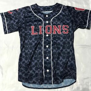 埼玉西武ライオンズ×COACH コラボ ベースボールユニホームシャツ メンズ Sサイズ プロ野球 応援グッズ コーチ ユニフォーム