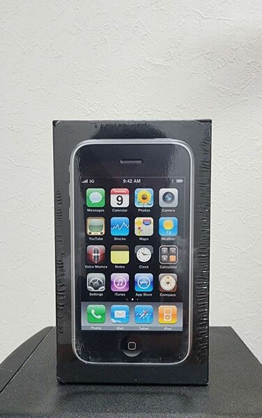 iPhone 3GS Black 16 GB 新品未使用 SIMフリー