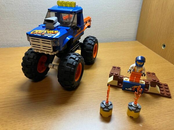 LEGO レゴ シティ モンスタートラック 60180