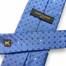 1円 極美品 LOUIS VUITTON ルイヴィトン ネクタイ モノグラム 光沢 青系 青色 ブルー 濃紺色 ネイビー シルク 紳士服 スーツ メンズ 高級 _画像6