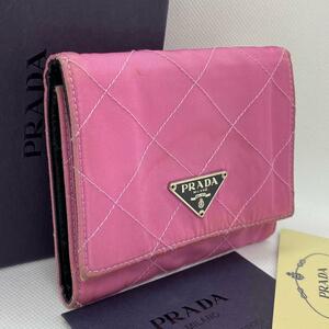 R267【美品】PRADA プラダ キルティング 三角ロゴ コンパクト財布 3つ折り ウォレット レザー 小物 カード入れ 小銭入れ ピンク 金具