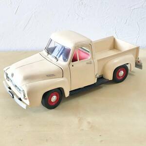 現状◆ロードタフ Road Tough 1/18 1953 フォード ピックアップトラック Ford Pick Up