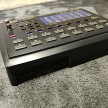 A031510 １円〜 AKAI REMIX88 アカイ サンプラー サンプリング 現状品 動作未確認 ジャンク_画像2