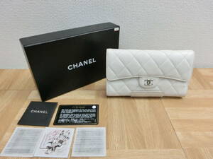 it/318263/2301/シャネル　CHANEL　マトラッセ　キャビアフラップ　長財布　ココマーク：シルバー/ホワイト