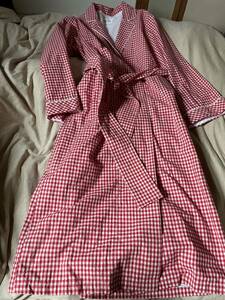 ** Tsumori Chisato. silver chewing gum check gown.M. Wacoal **