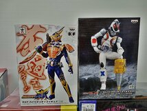 [G-304] 特撮 仮面ライダー プライズ 一番くじ フィギュア まとめ売り 未開封品開封済品混在 ジャンク ビルド ゼロワン 鎧武 フォーゼ_画像3