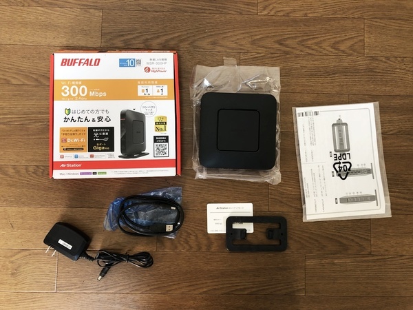 BUFFALO無線LAN親機WSR-300HPコンパクトサイズAir Station　かんたん＆安心設定Wi-Fi企画値300Mbps　ハイスペック機能搭載