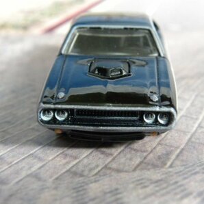 即決☆☆ルース '70 DODGE HEMI CHALLENGER メタルシャーシ、リアルライダー ホットウィール Hot Wheels の画像7