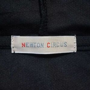 335-8-10 NEWTON CIRCUS◆Mサイズ☆袖ライン フード付き ワンピース ランニング スポーツ◆ 送料185円♪の画像7