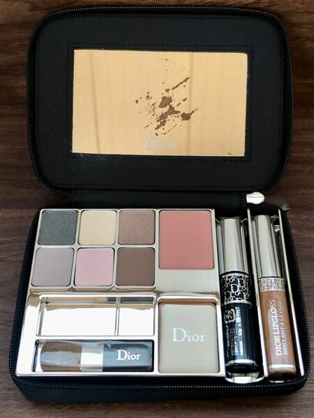 DIOR ホリデイコレクション メイクアップパレット