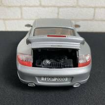 burago ブラーゴ 1/18 1999年型 PORSCHE ポルシェ 911ターボ type996 シルバー　イタリア製　ミニカー　コレクター品　k51-307-8_画像8