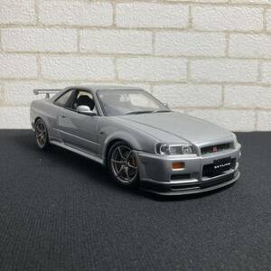 AUTOART オートアート 1/18 R34 日産 スカイラインGT-R V-SPEC シルバー　ミニカー　おもちゃ　コレクター品　k51-328-29