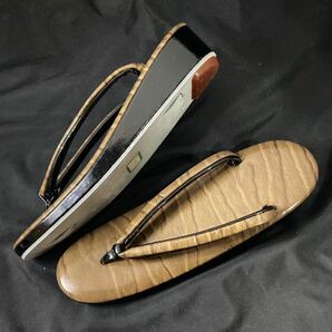 【未使用】エナメル草履 23cm 茶色 木目模様 着物 Brown enamel kimono clog ぞうり 履物 はきもの 東京特撰の画像1