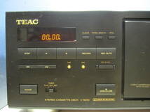TEAC STEREO CASSETTE DECK V-5010 通電ジャンク品 管KD161_画像2