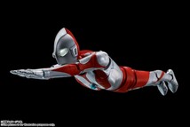 新品未開封 S.H.フィギュアーツ（真骨彫製法)　ウルトラマン　早田進　初代　ウルトラマンブレーザー　科学特捜隊　_画像6