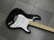 １スタ Fender JAPAN ST ストラト ジャンク品 本体のみ_画像2