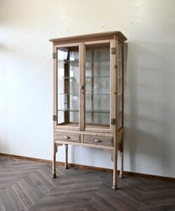  old tree taste. 4 surface glass ke bin to/2 antique marks lie showcase cupboard display case display shelf store furniture 