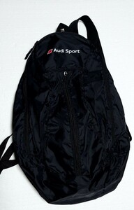 リュックサック 中古 レトロ ★ブラック★薄地素材★軽量★Audi Sport★外側ポケット付き