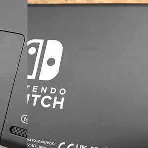 【中古 良品】新型 Nintendo Switch Joy-Con[L] ネオンブルー/[R] ネオンレッド HAD-S-KABAH 任天堂 本体 おまけ付き(PCA822-1)の画像4