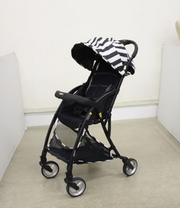  free shipping bin gru monochrome stripe popular single tyre Second stroller 7 months about ~ light weight compact have been cleaned 