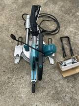 美品　makita マキタ LS0717FL スライド丸ノコ 100V 190mm 丸鋸　極上　丸のこ 付属品&取説付き　卓上 マルノコ 高年式　木工 電動工具　_画像6