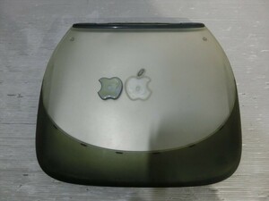 T【P3-19】【100サイズ】Apple アップル/Mac iBook M2453/シェル型 ノートPC/ノートパソコン/ジャンク扱い/※液晶傷み有