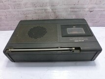 T【3ね-34】【100サイズ】TOSHIBA 東芝/ステレオラジオカセットデッキ RT-8400S/通電可/ジャンク/※傷・錆・汚れ有_画像2